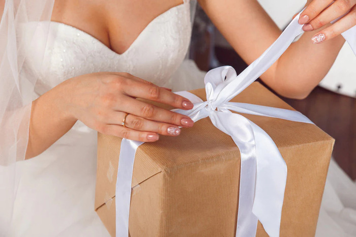 Wedding Gift Ideas for Daughter Celebrating a Priceless Day