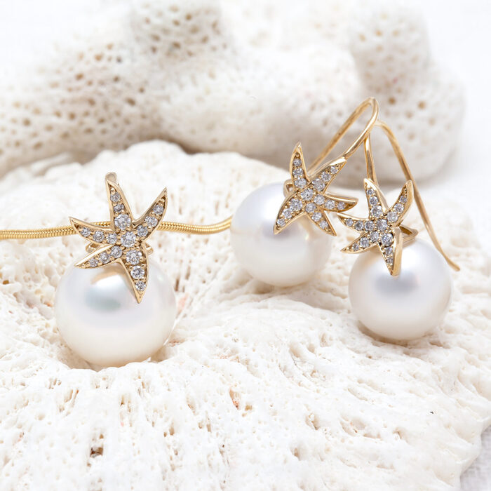 Surprise her with top gift ideas like stunning pieces of pearl-themed jewelry